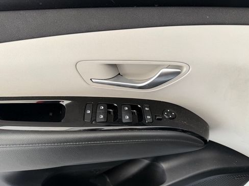 Used 2022 Hyundai Tucson Limited FWD image 14