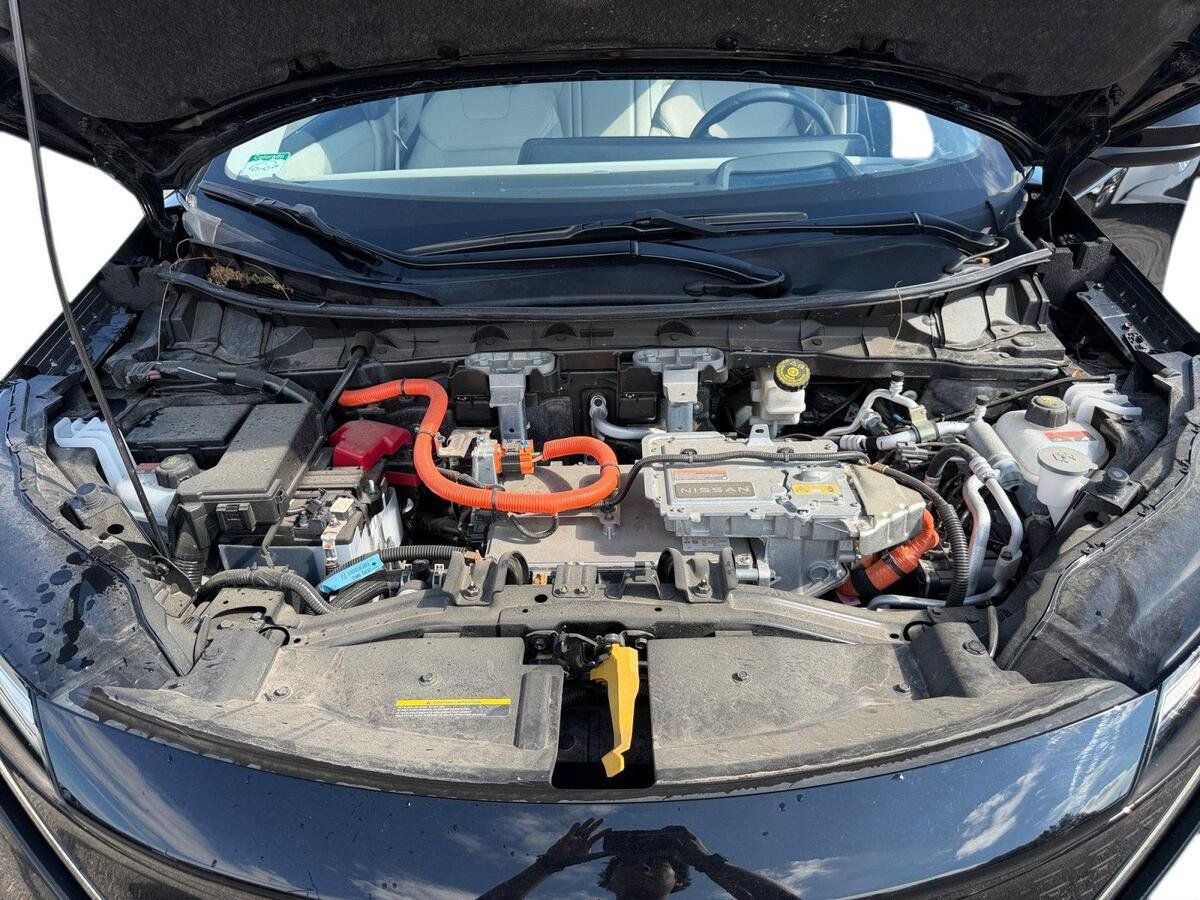 Used 2024 Nissan Ariya AWD image 19