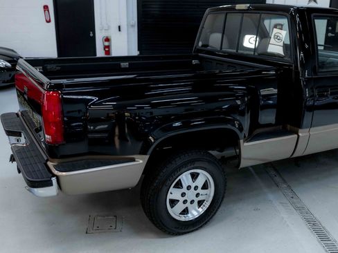 Used 1988 Chevrolet Silverado 1500 4x4 Regular Cab image 35