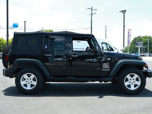 Used 2012 Jeep Wrangler Unlimited Sport AWD/4WD image 4
