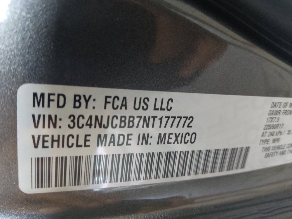 Used 2022 Jeep Compass Latitude w/ Sun and Sound Group FWD image 33