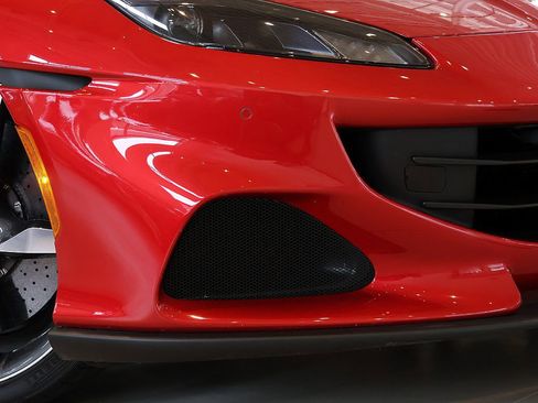Certified 2022 Ferrari Portofino M RWD image 13
