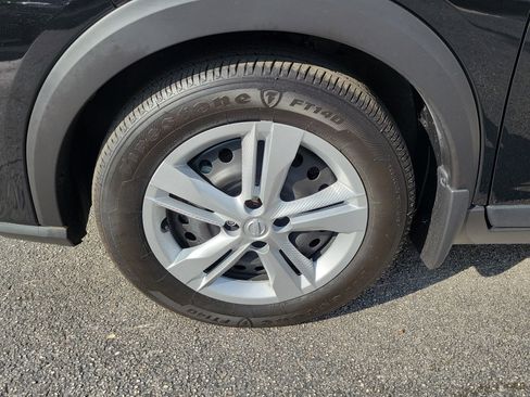 Certified 2024 Nissan Kicks S FWD image 4