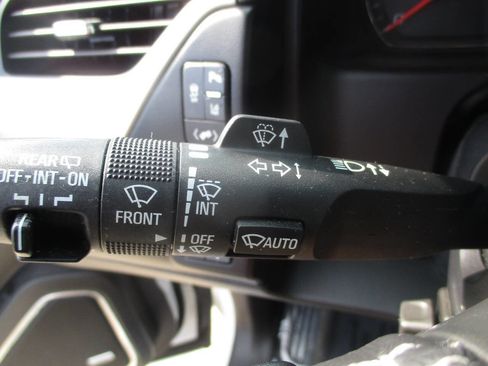 Used 2015 GMC Yukon SLT w/ Open Road Package image 24