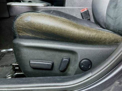 Used 2014 Toyota Camry SE w/ Leather Package FWD image 23