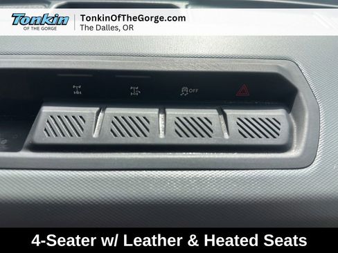 Used 2022 Ford Bronco Black Diamond image 24