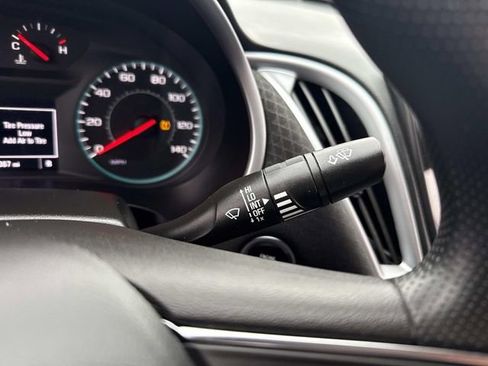 Used 2023 Chevrolet Malibu LT image 34