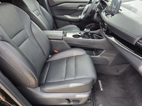 Certified 2024 Nissan Rogue SL w/ SL Premium Package FWD image 15