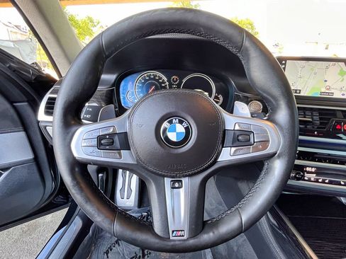 Used 2018 BMW M760i xDrive w/ Luxury Rear Seating Package AWD/4WD image 52