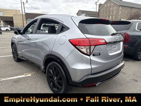 Used 2022 Honda HR-V Sport image 9