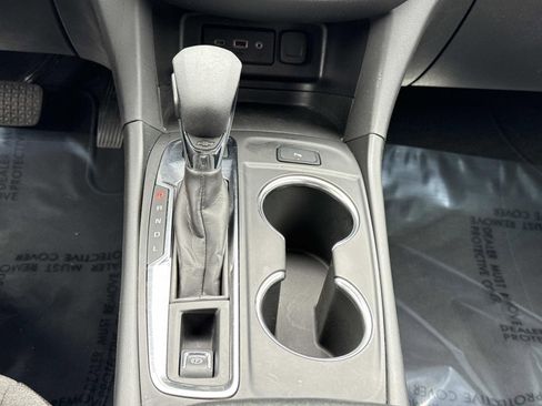 Used 2024 Chevrolet Equinox LT image 12