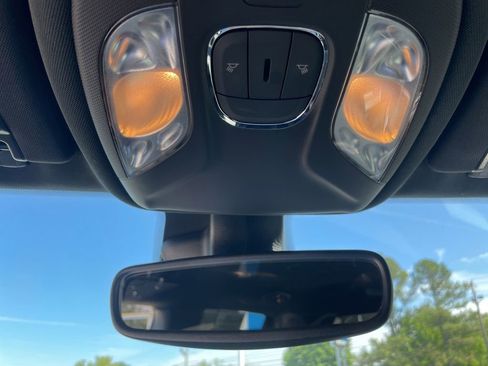 Used 2022 Jeep Compass Latitude AWD/4WD image 17