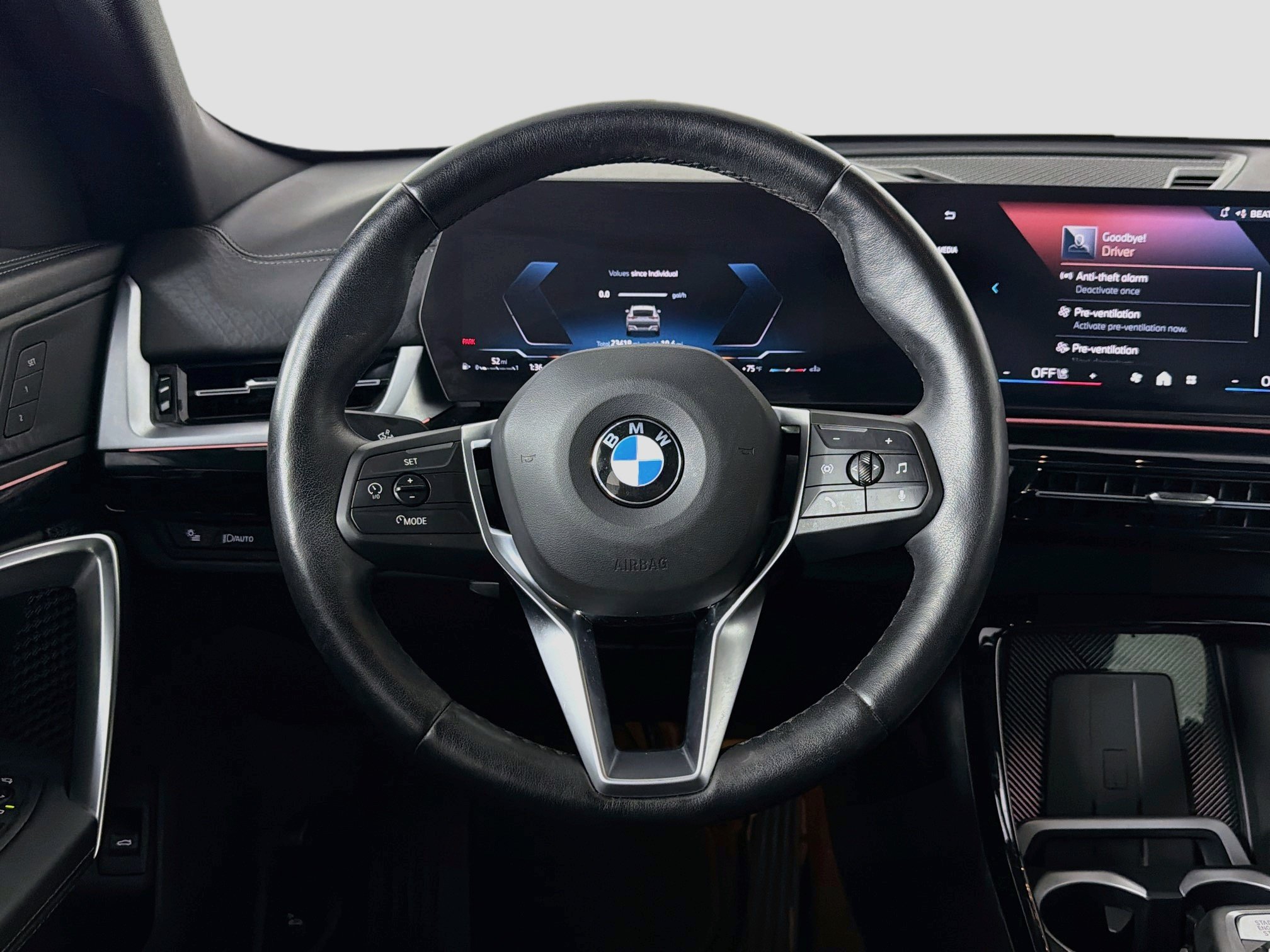 Used 2025 BMW X2 xDrive28i AWD/4WD image 18