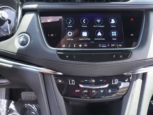 New 2025 Cadillac XT6 Luxury image 19