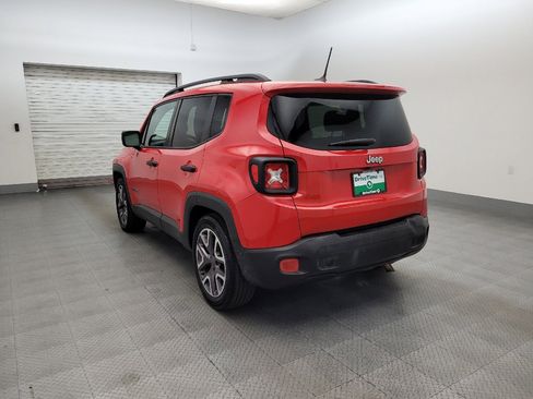 Used 2015 Jeep Renegade Latitude FWD image 5