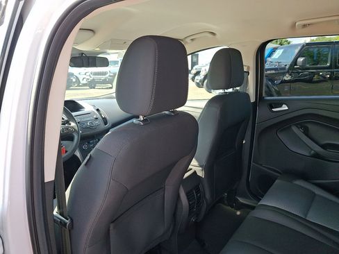 Used 2017 Ford Escape SE AWD/4WD image 21