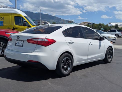 Used 2016 Kia Forte LX FWD image 4