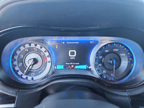 Used 2017 Chrysler 300 S image 11