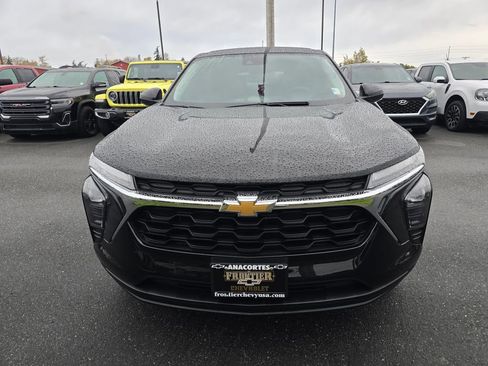 Certified 2024 Chevrolet Trax LS w/ LS Convenience Package image 8