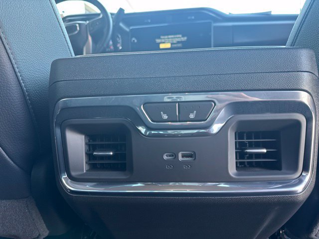 Used 2025 GMC Sierra 2500 Denali w/ Technology Package AWD/4WD image 19