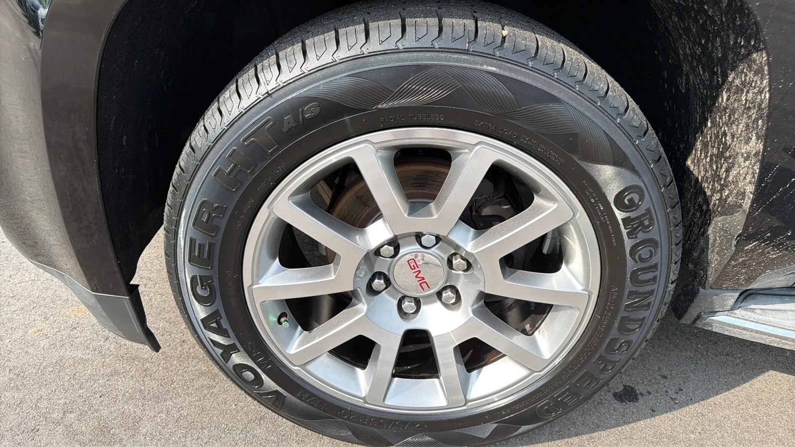Used 2015 GMC Yukon Denali RWD image 13