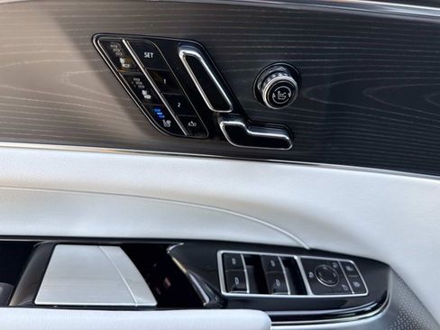 Certified 2024 Cadillac Lyriq Sport RWD image 21