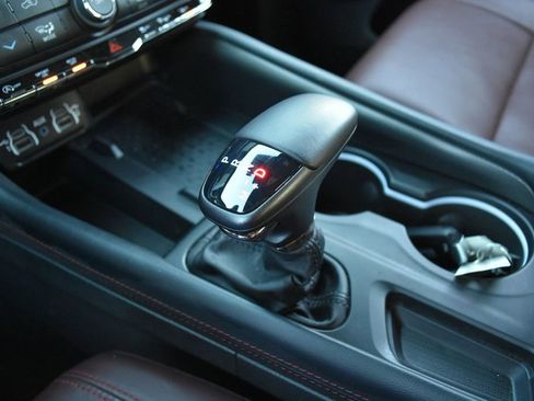 Used 2025 Dodge Durango GT image 24