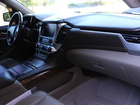 Used 2017 Chevrolet Tahoe Premier AWD/4WD image 19