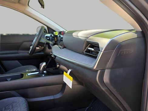 New 2026 Nissan Kicks SV w/ Charging Package FWD image 10
