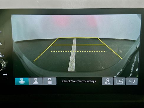 Used 2025 Honda Pilot EX-L image 22