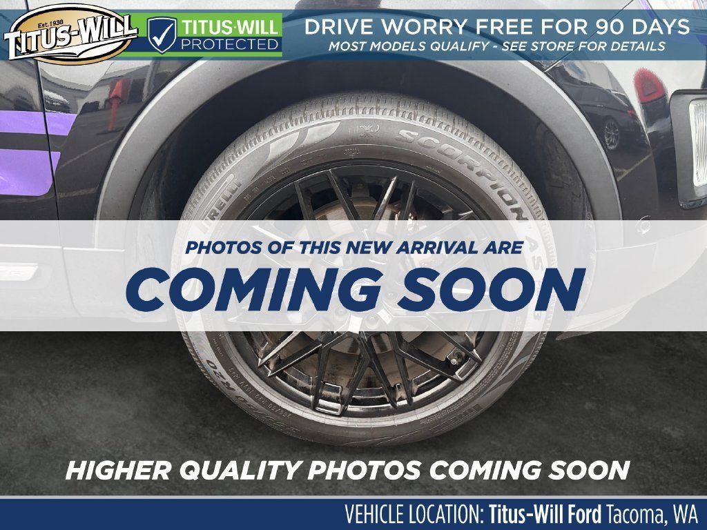 Used 2017 Ford Explorer Platinum AWD/4WD image 6
