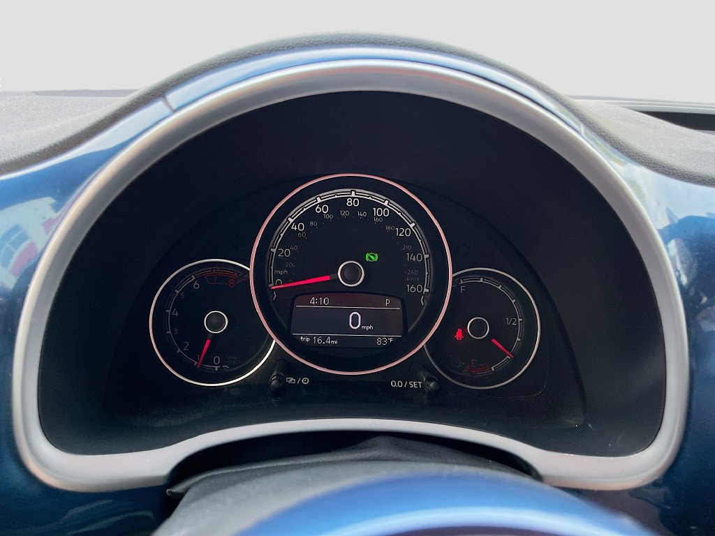 Used 2019 Volkswagen Beetle 2.0T SE FWD image 12