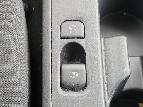 Used 2024 Toyota Corolla LE image 9