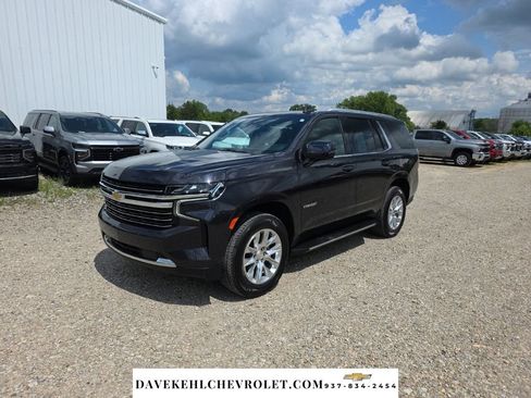 Certified 2023 Chevrolet Tahoe LT w/ Luxury Package AWD/4WD image 1