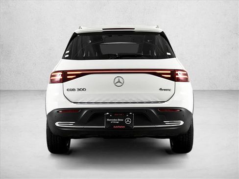 Certified 2025 Mercedes-Benz EQB 300 4MATIC image 5