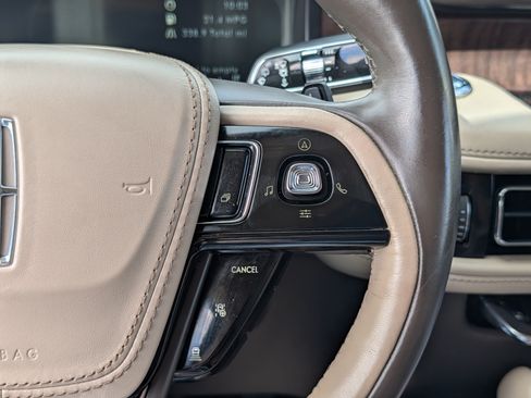 Used 2020 Lincoln Aviator Reserve w/ Equipment Group 202A AWD/4WD image 30