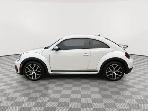 Used 2017 Volkswagen Beetle 1.8T Dune FWD image 4