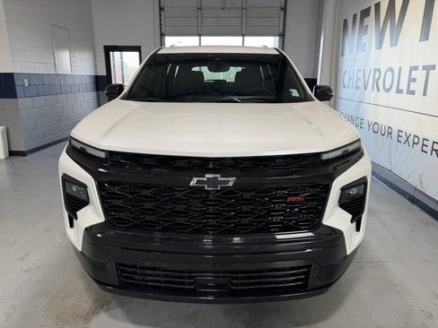 Used 2024 Chevrolet Traverse RS w/ LPO, Floor Liner Package image 23