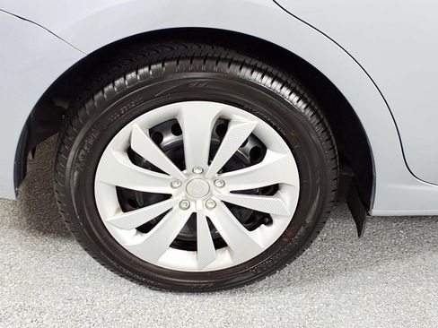 Used 2017 Subaru Impreza 2.0i AWD/4WD image 6