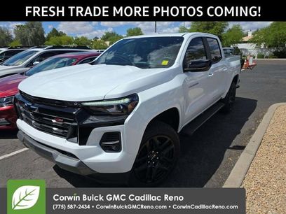Used 2025 Chevrolet Colorado Z71 w/ Z71 Convenience Package 2