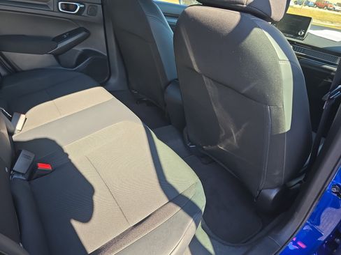Used 2023 Honda Civic Sport image 11