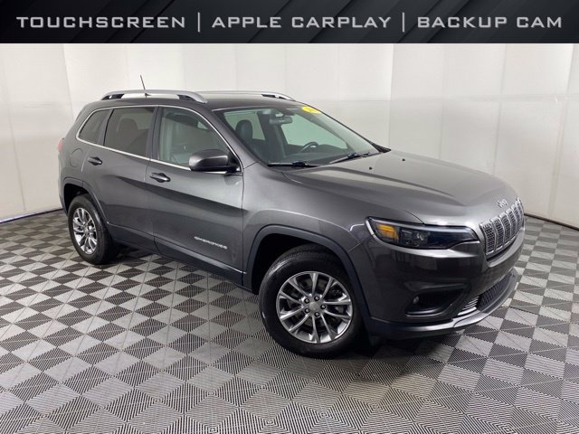 Used 2019 Jeep Cherokee Latitude Plus w/ Cold Weather Group AWD/4WD image 1