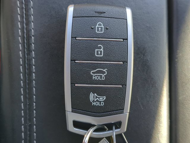 Used 2019 Genesis G90 3.3T Premium RWD image 28