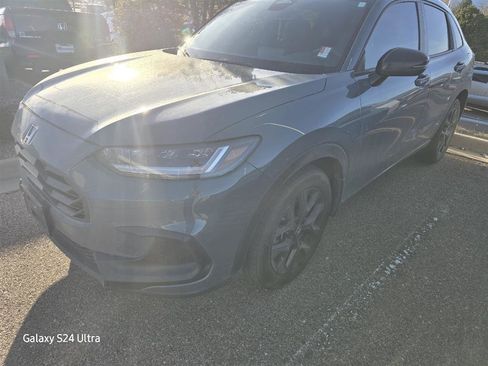 Used 2024 Honda HR-V Sport image 11