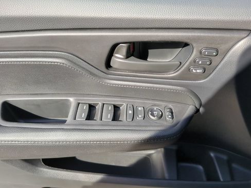 Certified 2024 Honda Odyssey EX-L image 17