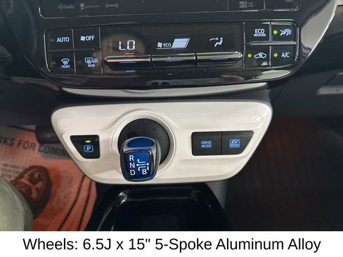 Used 2017 Toyota Prius Three image 43