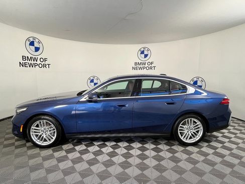 Certified 2025 BMW 530i xDrive image 12