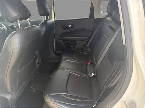 Used 2018 Jeep Compass Latitude AWD/4WD image 31
