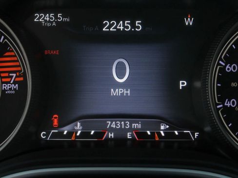 Used 2020 Jeep Cherokee Limited image 40