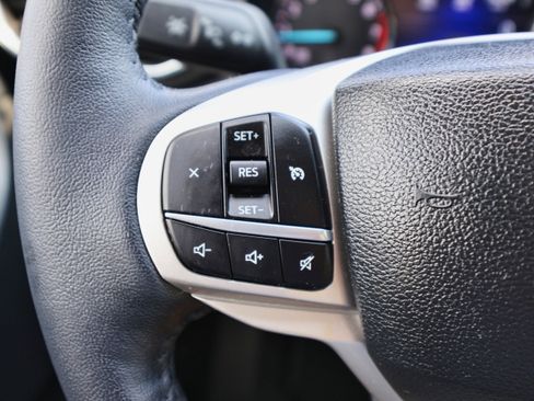 Used 2022 Ford Explorer XLT w/ Equipment Group 202A image 23